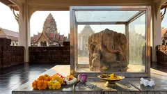 พระพิฆเนศศิลาโบราณกลางเมืองโคราช อายุเกิน 1,000 ปี ซ่อนอยู่ในวัดกลางนคร